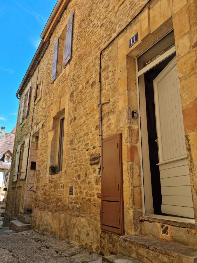 La Maison De Lily Au Coeur De La Cite Medievale Сарла-ла-Канеда Экстерьер фото